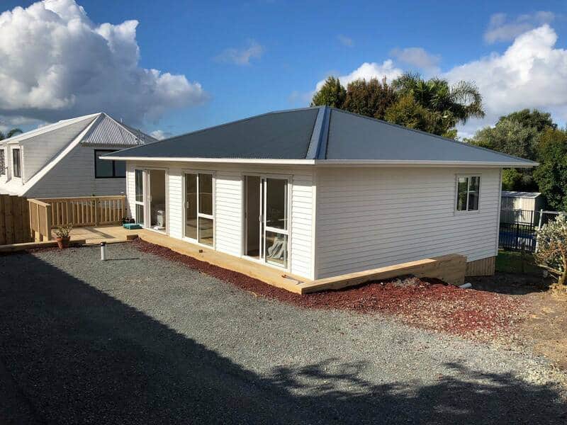 Huia Rd by Rag Reno's