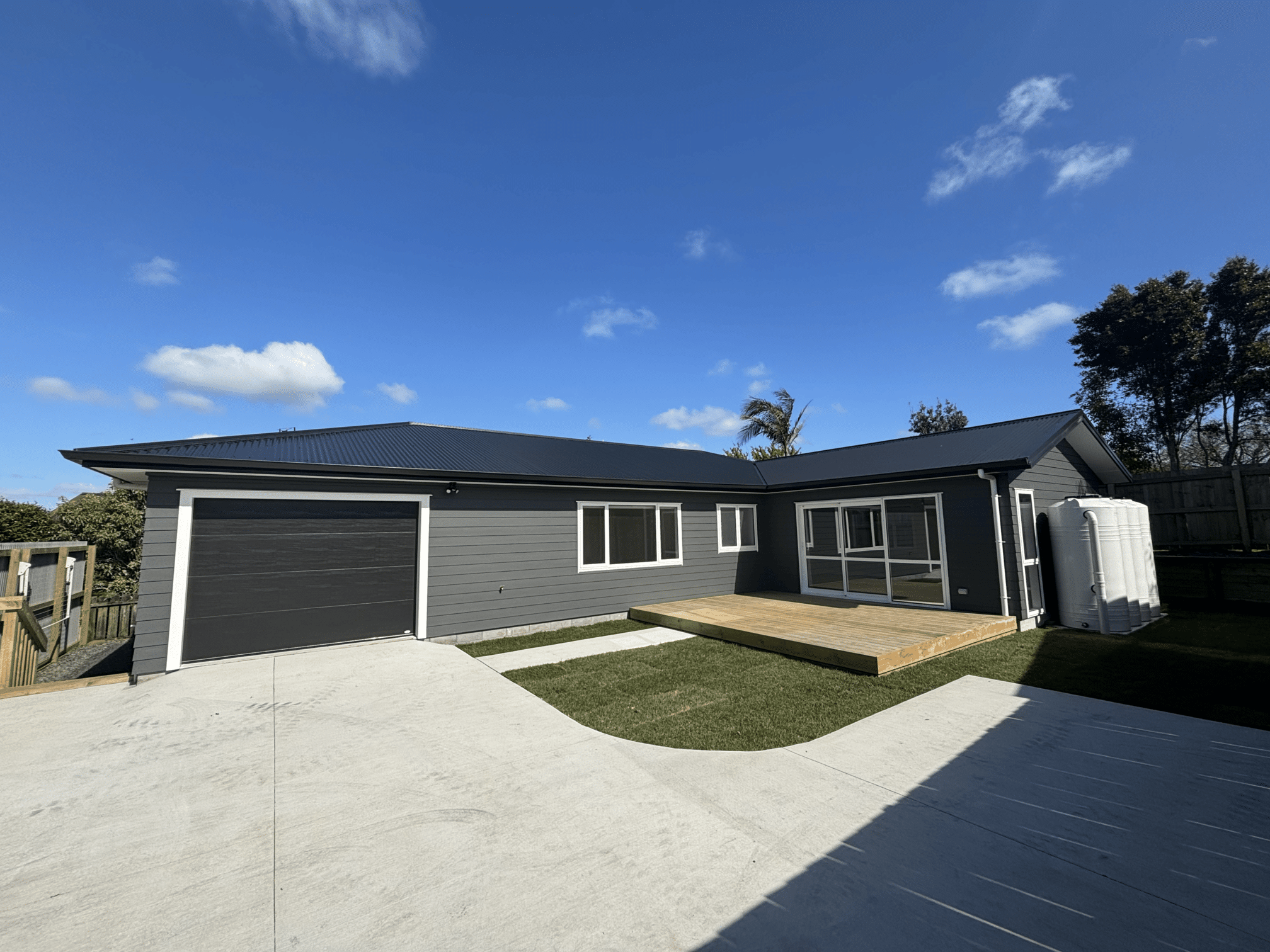 Sandspit Road — gallery photo 8