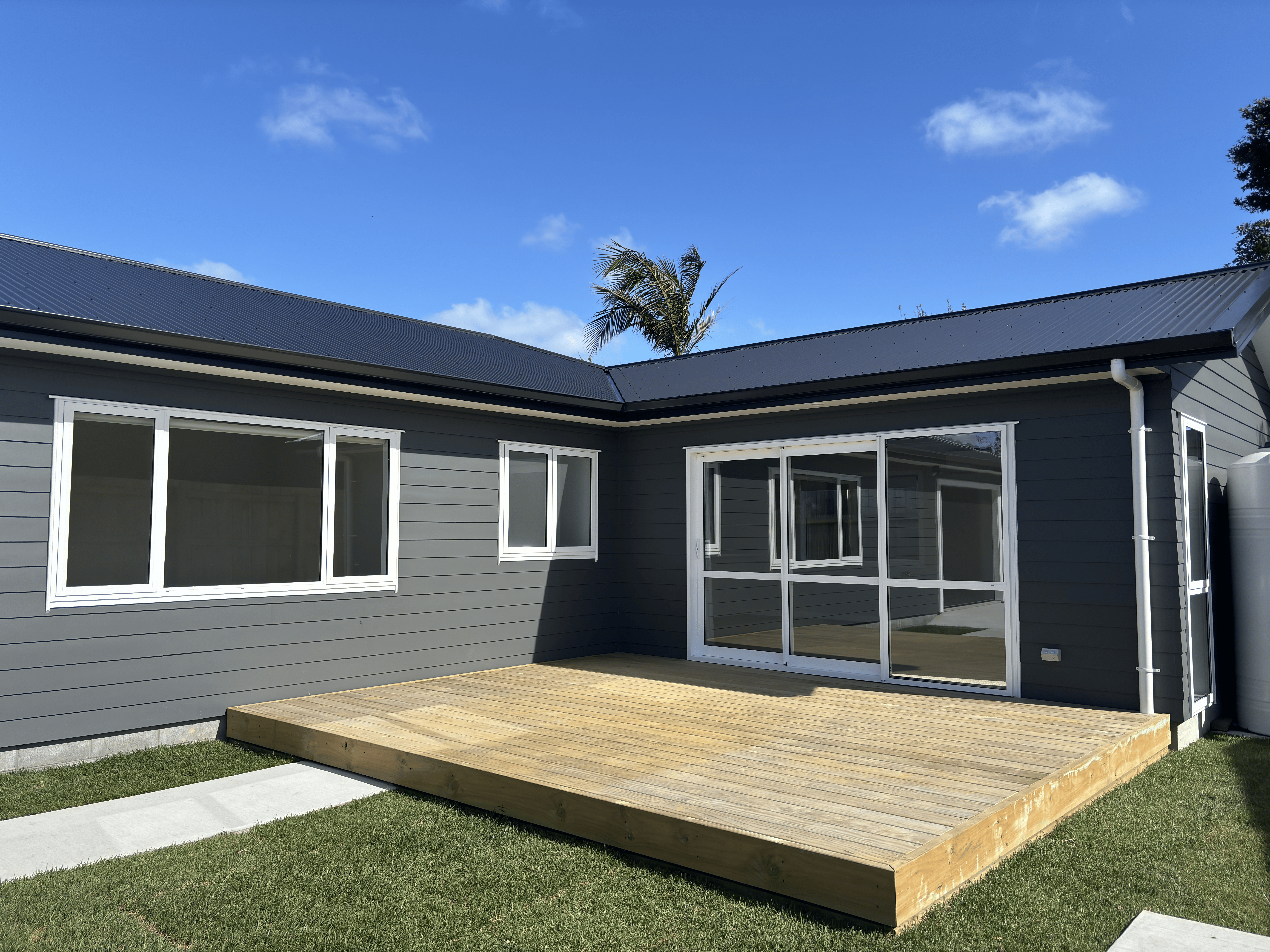 Sandspit Road — gallery photo 9