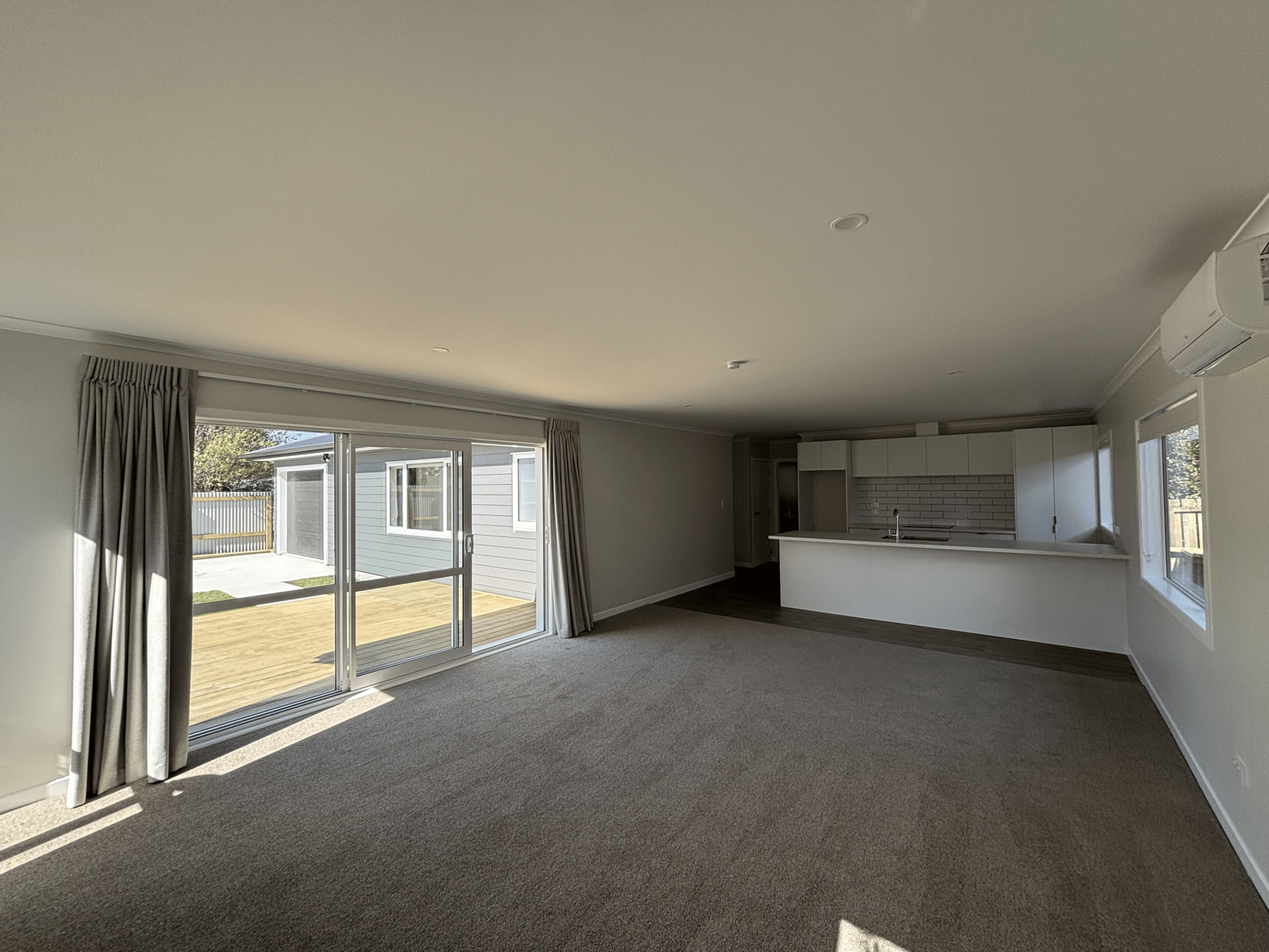 Sandspit Road — gallery photo 5